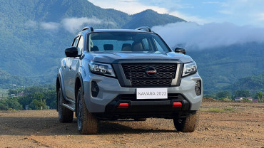 TRANG BỊ TREO SAU ĐA LIÊN KẾT, NISSAN NAVARA CÓ GÌ KHÁC BIỆT SO VỚI ĐỐI THỦ?